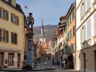 <p>La Rue du Marché</p>