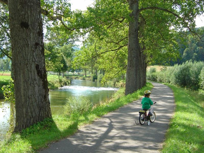 Au fil de l'Areuse dans le Val de Travers