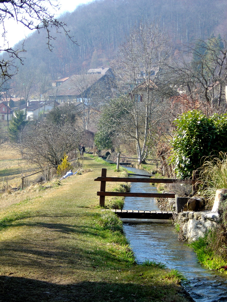 Croy, la cascade du Dard et le four à fer